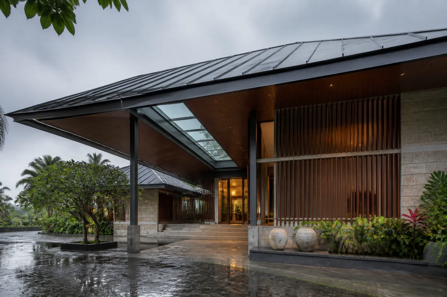 Coordinated tropical roof and canopy